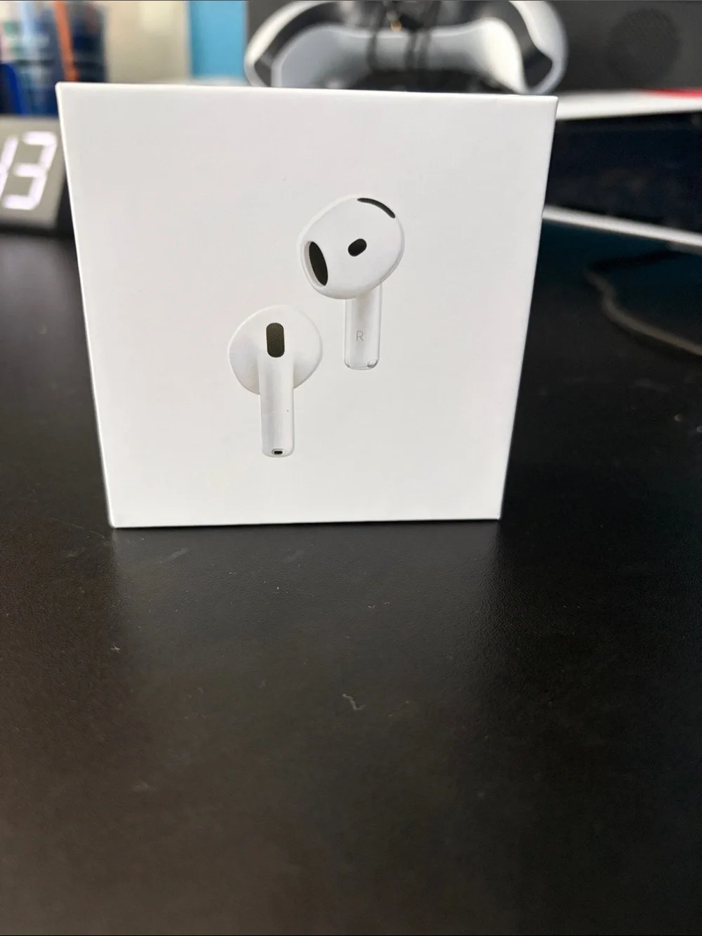 AirPods 4